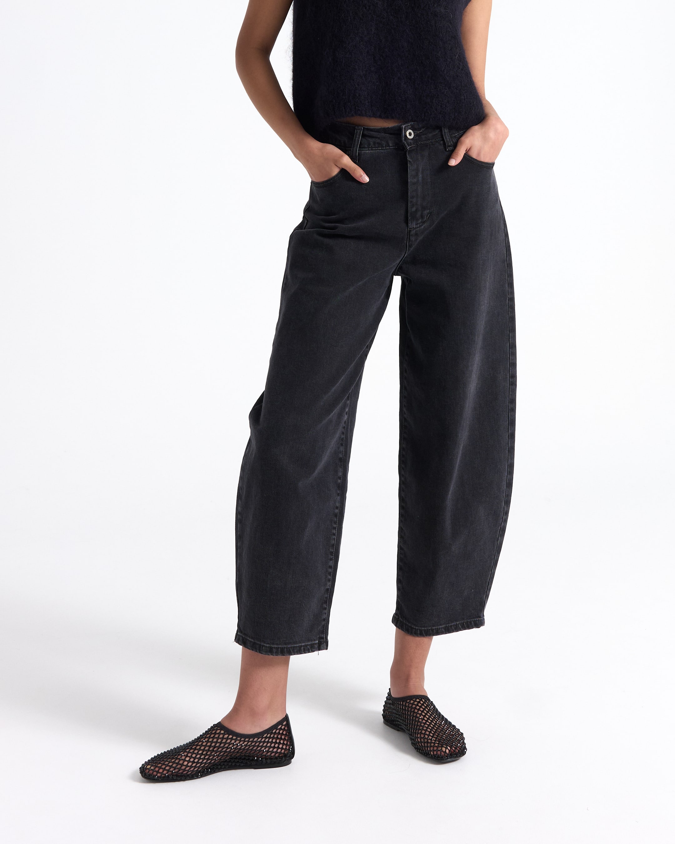 top, brei, mouwloos, zwart, broek, wijderep, spijkerbroek, slipl ds