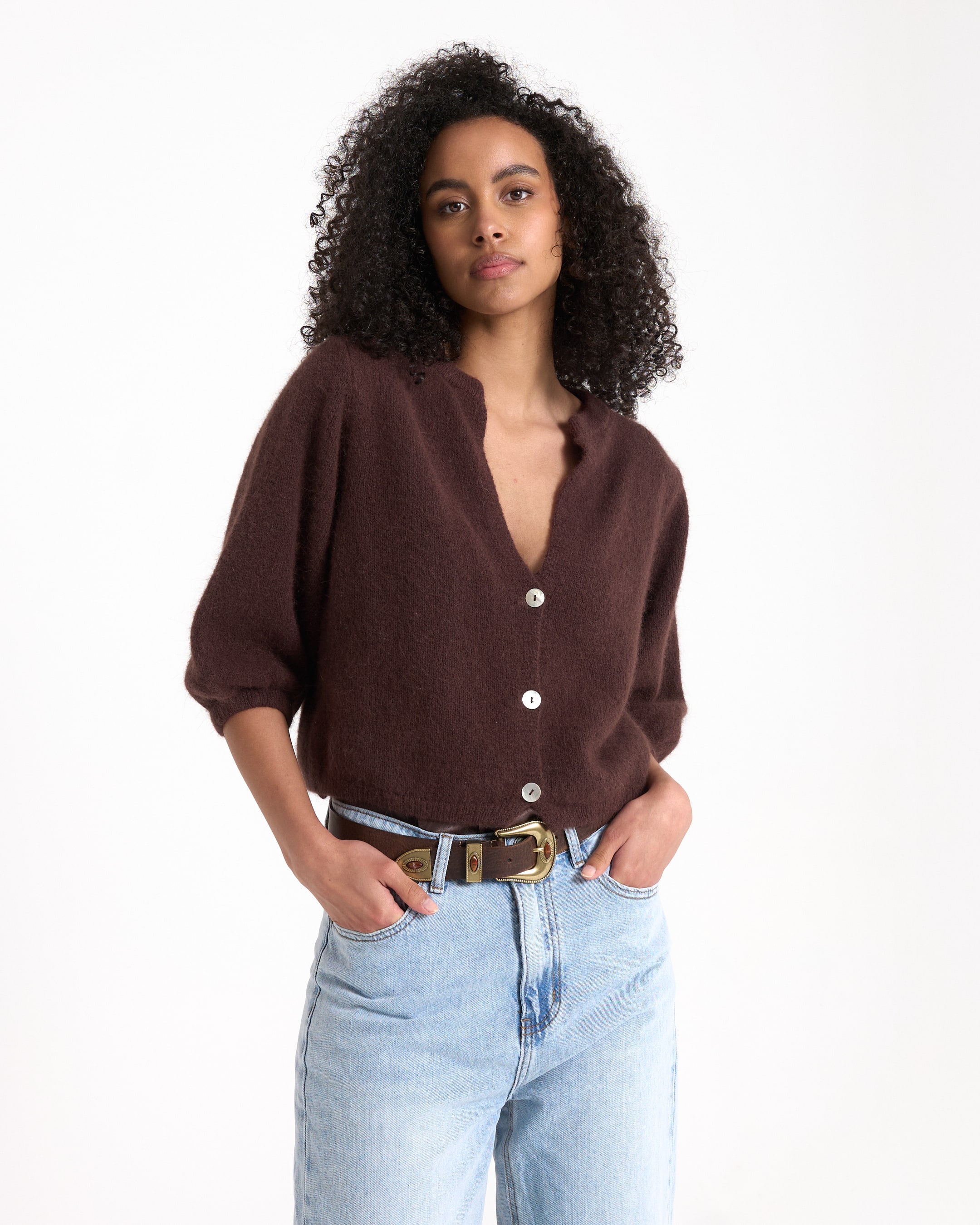 vest, bruin, breipop, knopen, lange mouw