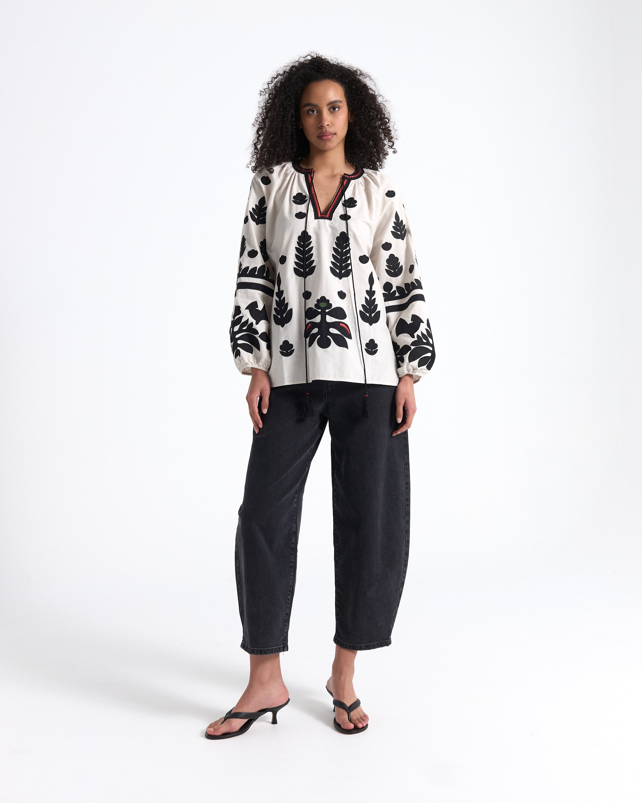 blouse, geborduurd, bloemig, peasant, lange mouw