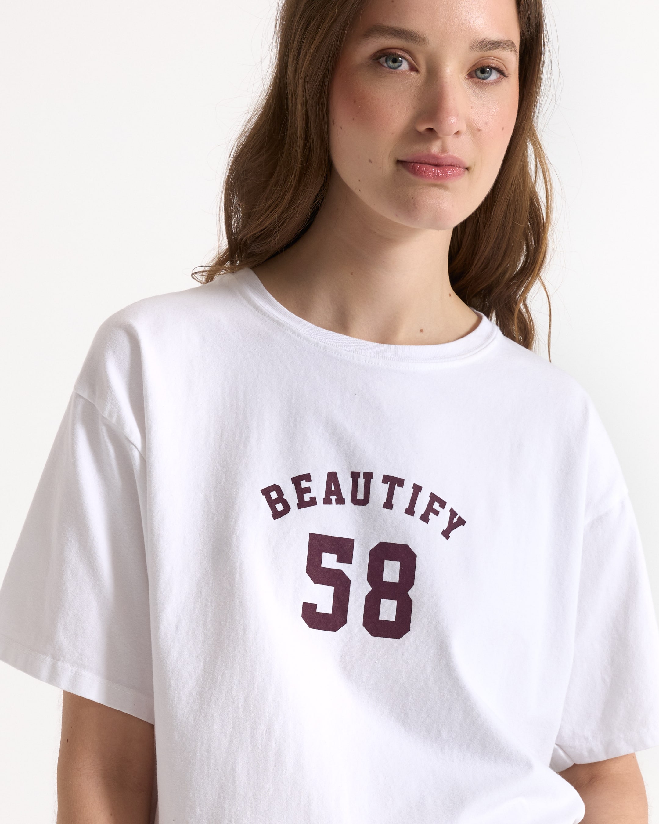 t-shirt, wit, grafisch, korte mouwen, ronde hals