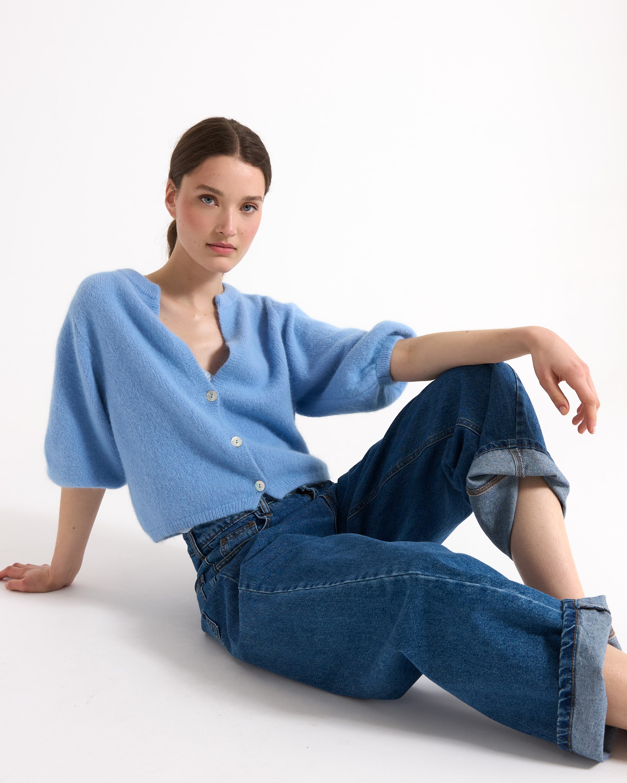 veston, blauw, breiwerk, korte mouw, spijkerbroek