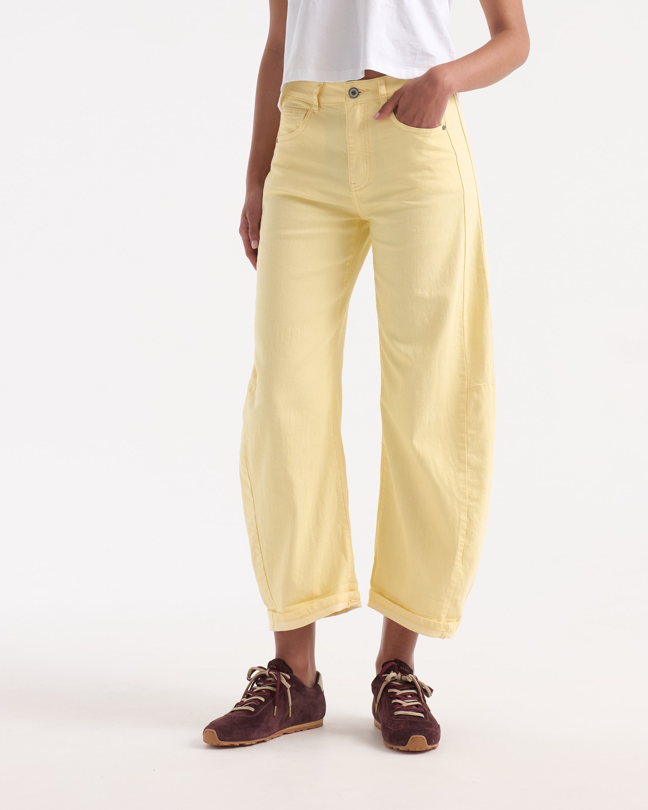 kimono, jasje met bloemen, roze, bloemenprint, wijdere broek