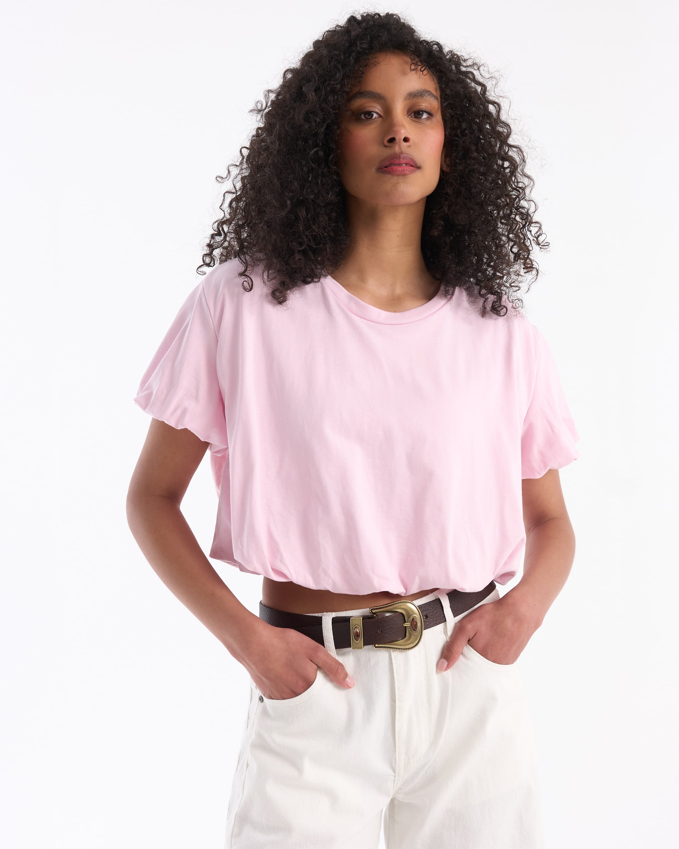 roze t-shirt, korte mouwen, tune-achtige top, lichtroze, casual bovenstuk