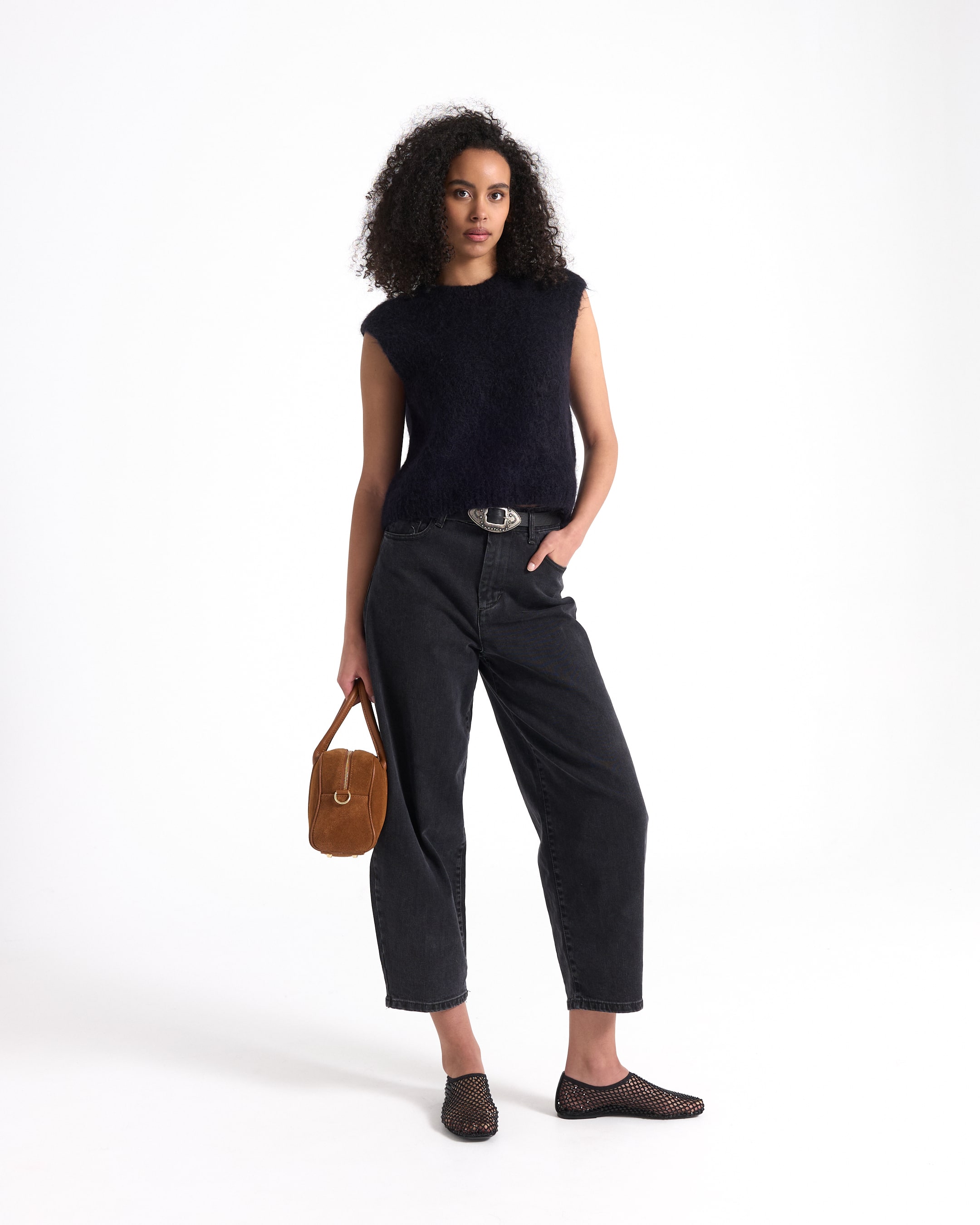 top, zonder mouwen, brei, zwart, spijkerbroek