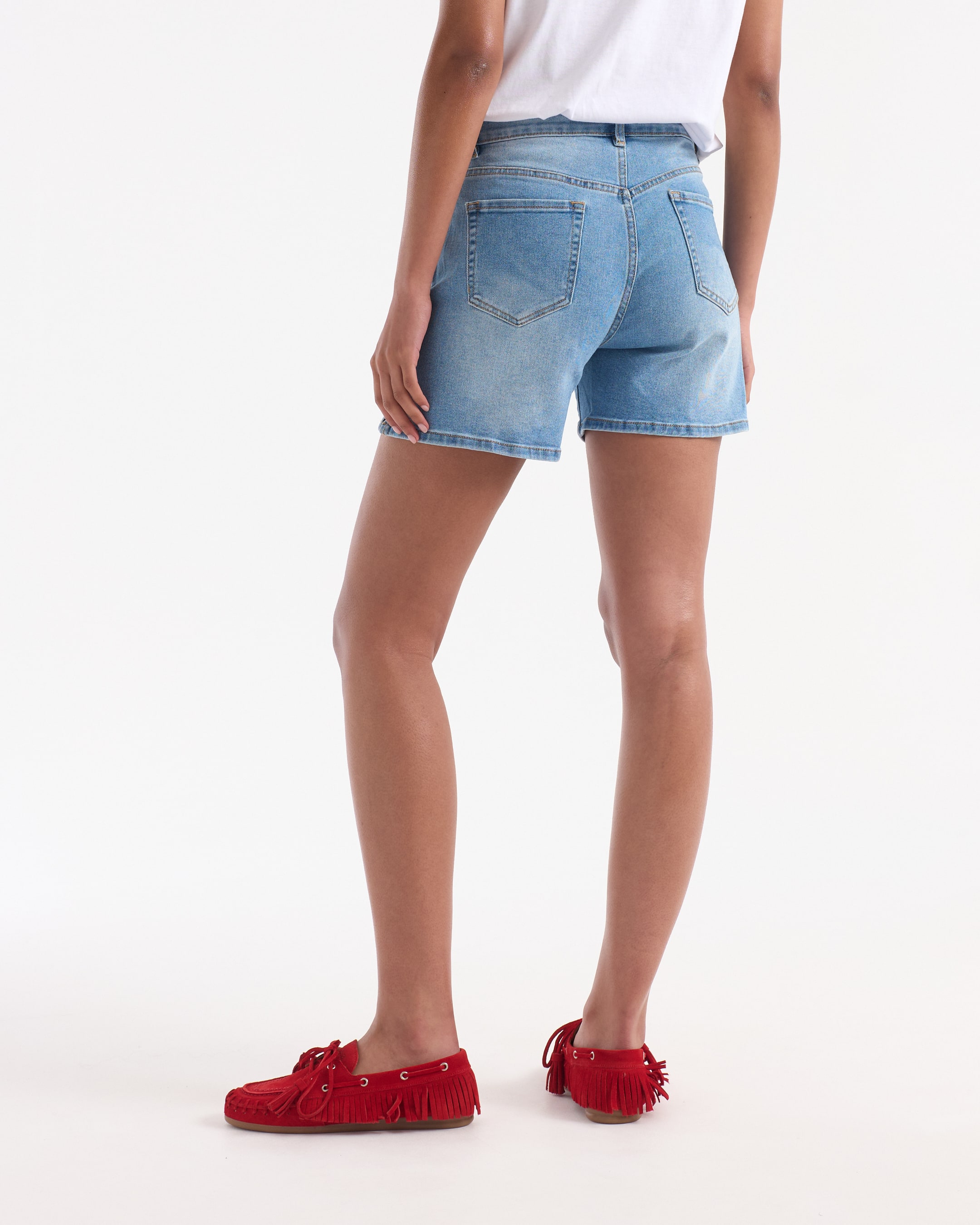 dan-ovenkorts, shorts, blauw, achterzak, casual, gerafelde-rand