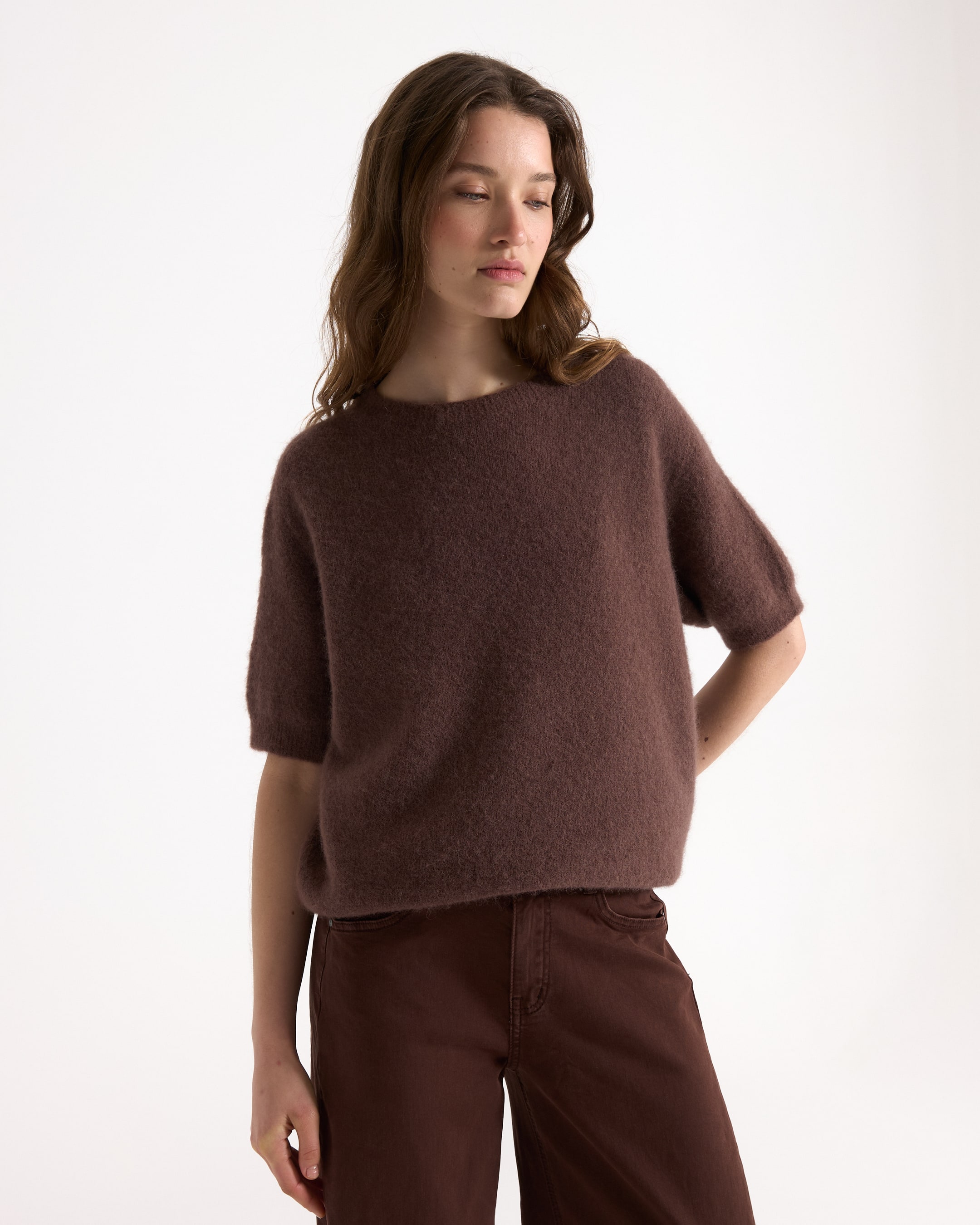 breipullidon, korte mouwen, bruin, losse pasvorm, dames top,  gebreide trui, korte mouwen, bruin, viltige textuur, pull-over